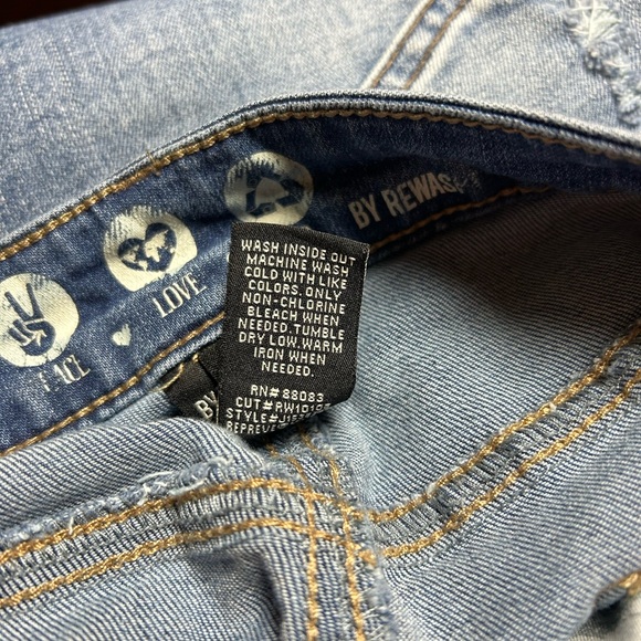 Short short denim blue size 13 jeans distressed fly copper color buttons - Picture 5 of 5